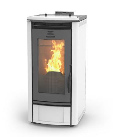 5000 TCOM - kamna na pelety s rozvodem vzduchu